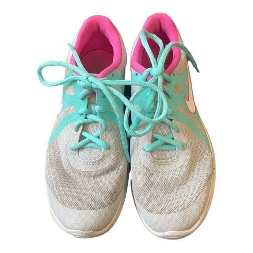 Nike Youth Revolution 4 Running Shoe Size 5